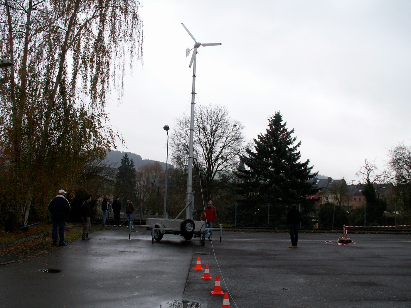 Das Windrad steht